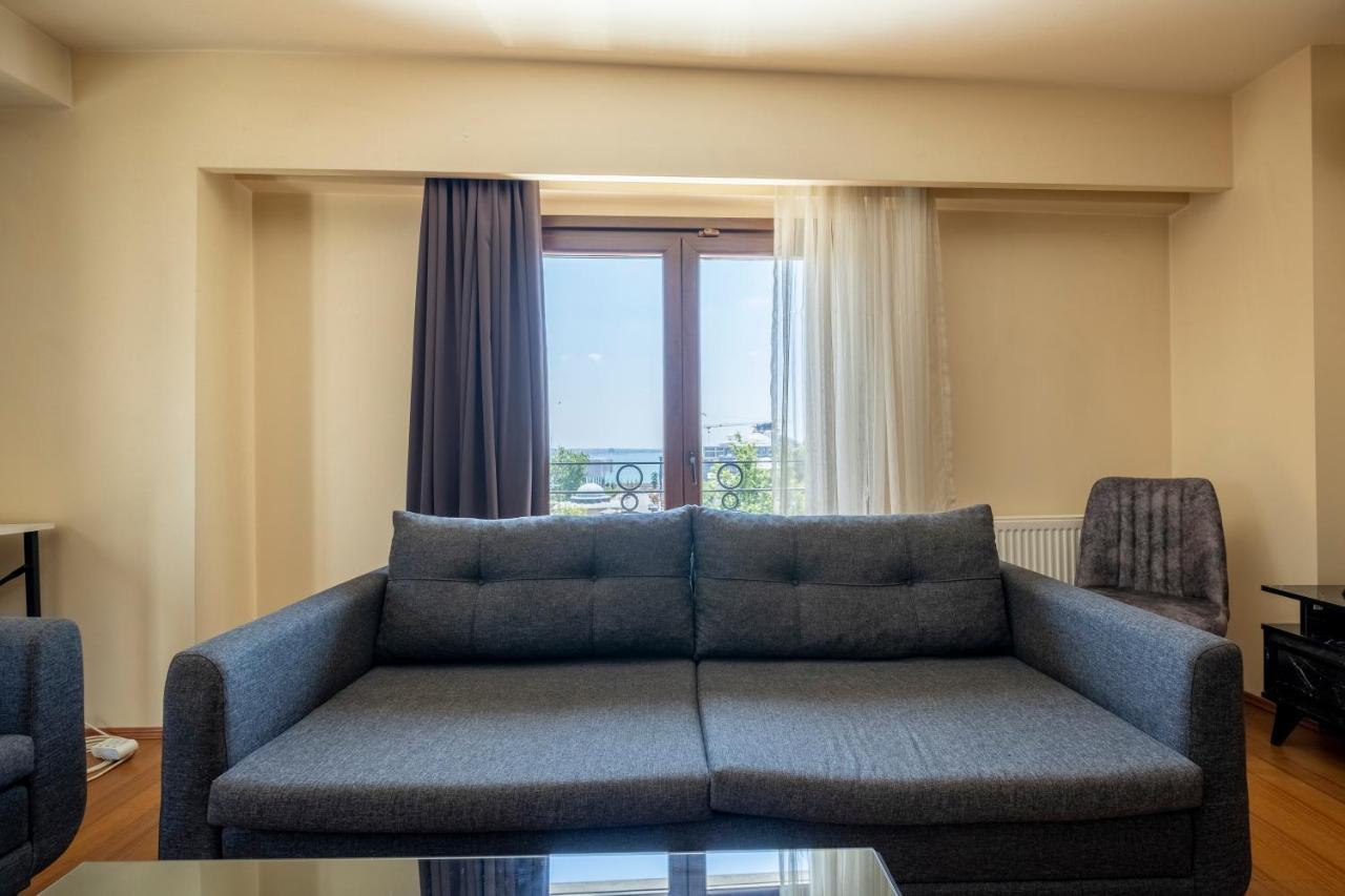 One Bedroom With Sea View