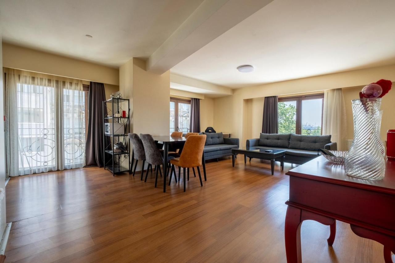One Bedroom With Sea View Daire