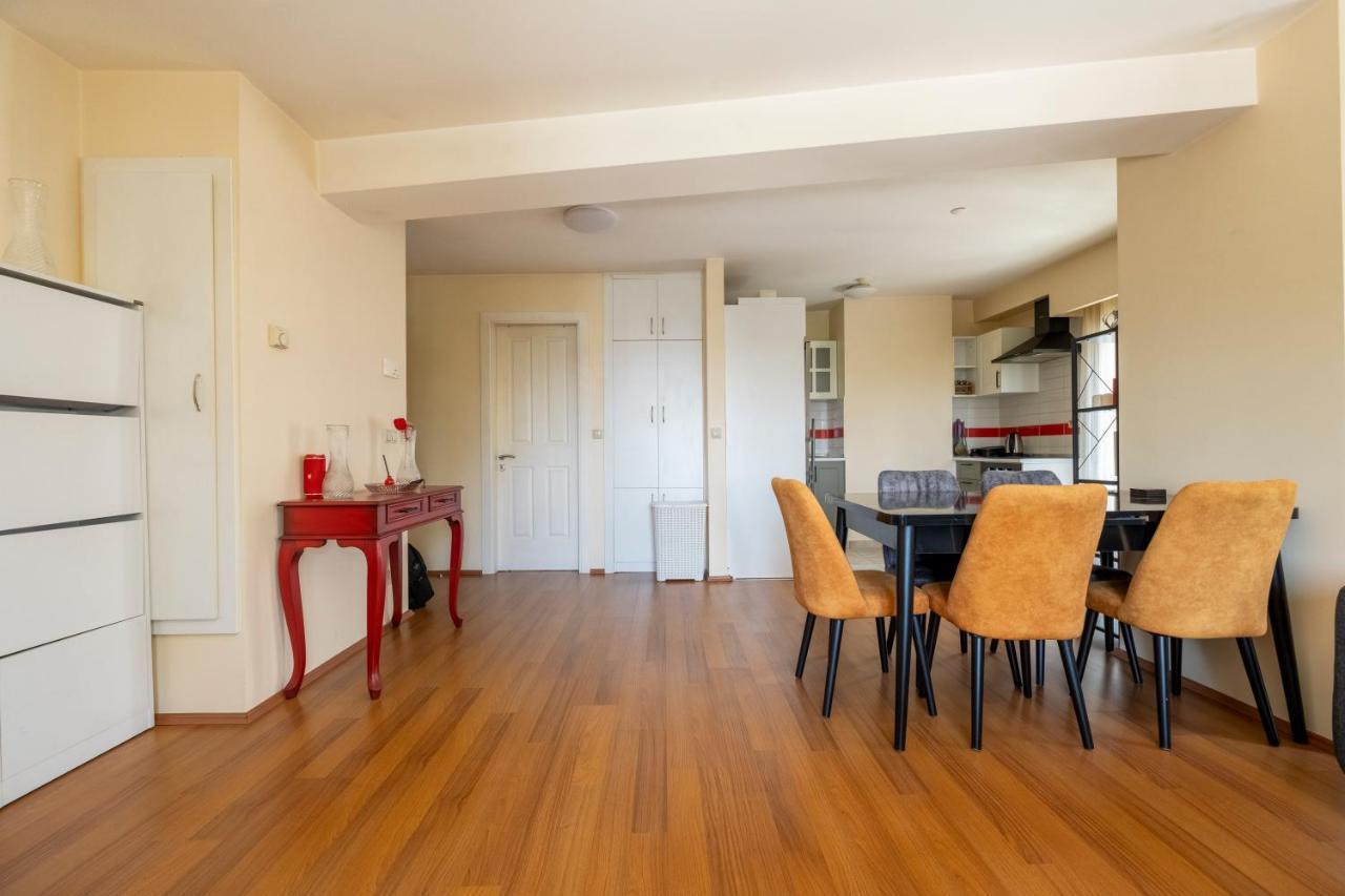 One Bedroom With Sea View Daire
