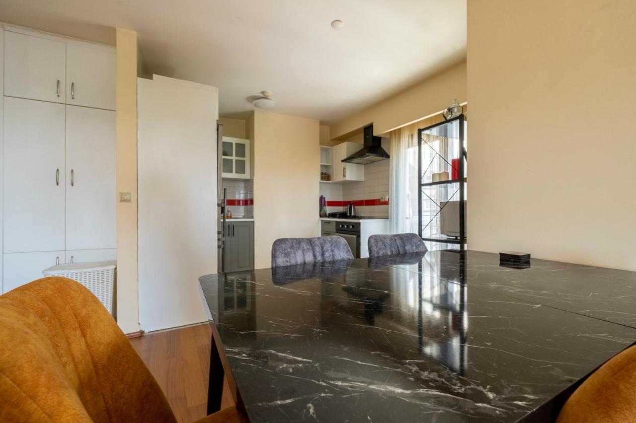 One Bedroom With Sea View Daire *